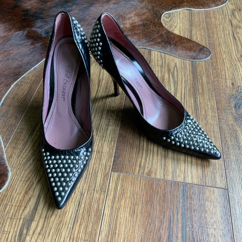 Jean-Michel Cazabat studded hills
